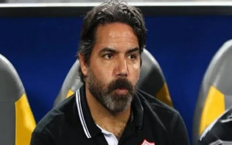 تصريح ناري.. مدحت عبدالهادي يحسم صراع لقب الدوري بين الأهلي والزمالك اليوم